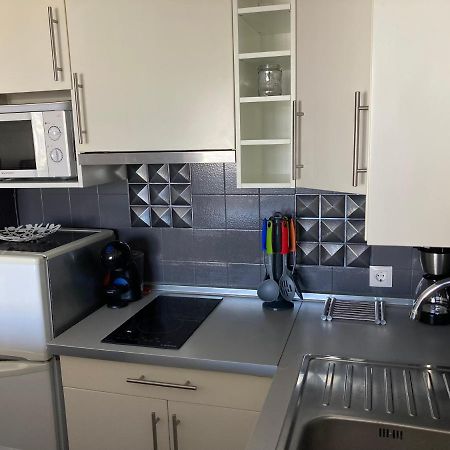 Tres Bel Appartement Entierement Renove Empuriabrava Bagian luar foto