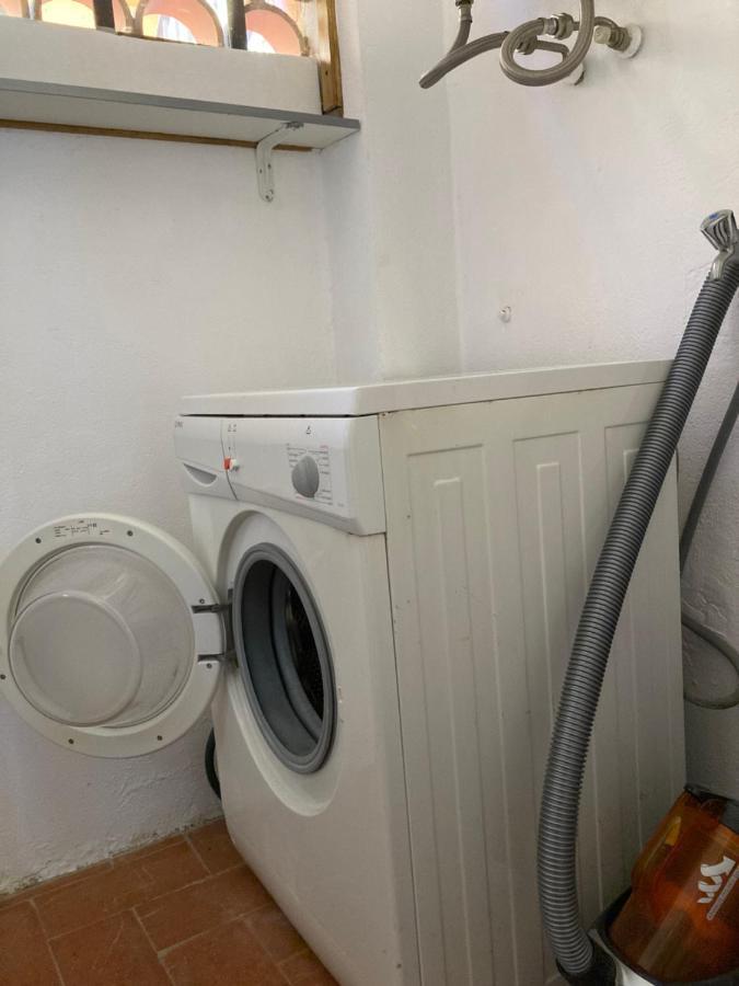 Tres Bel Appartement Entierement Renove Empuriabrava Bagian luar foto