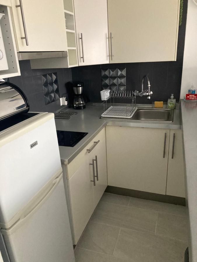 Tres Bel Appartement Entierement Renove Empuriabrava Bagian luar foto